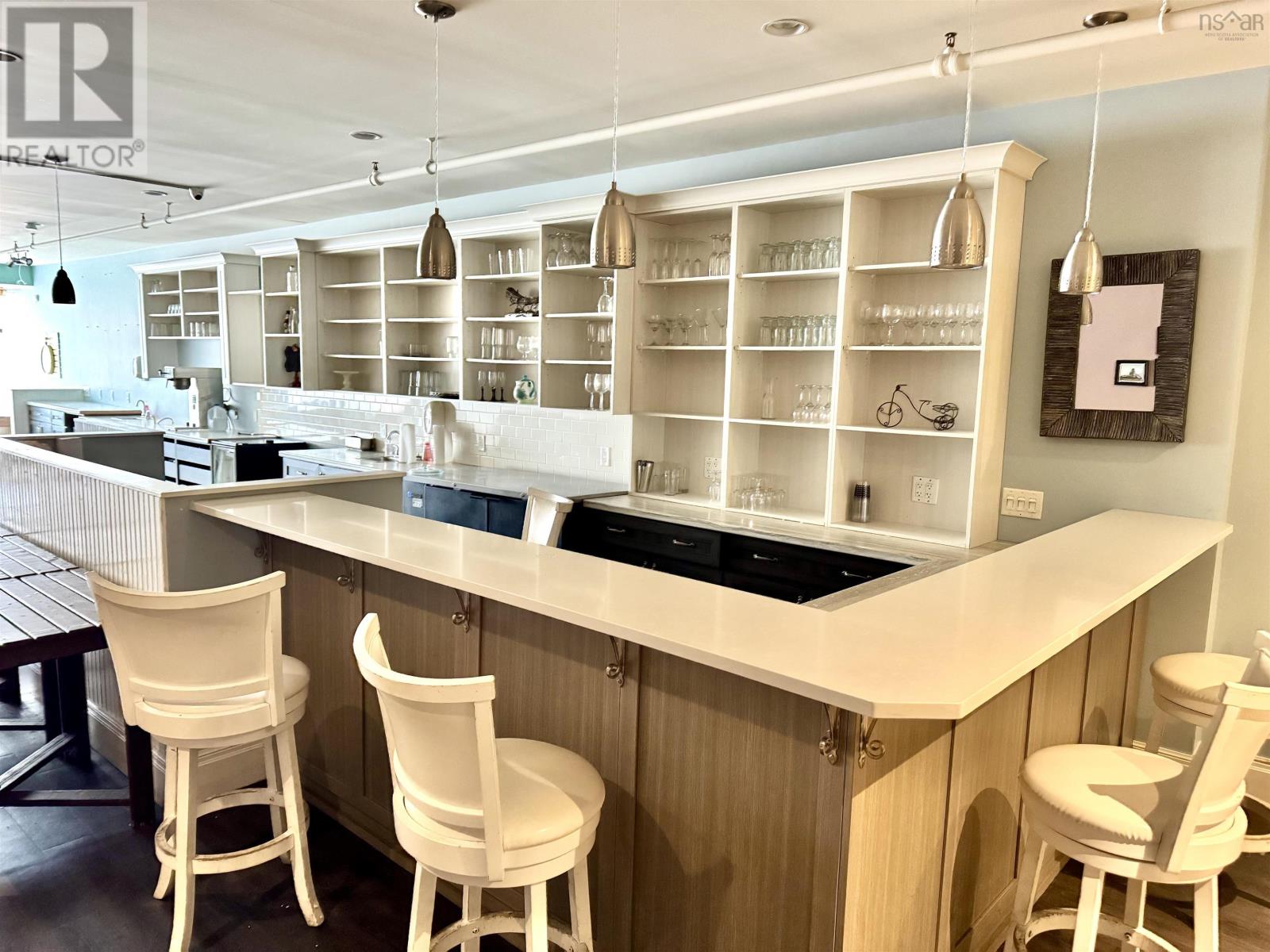 195 Commercial Street, Glace Bay, Nova Scotia  B1A 3B9 - Photo 3 - 202524525