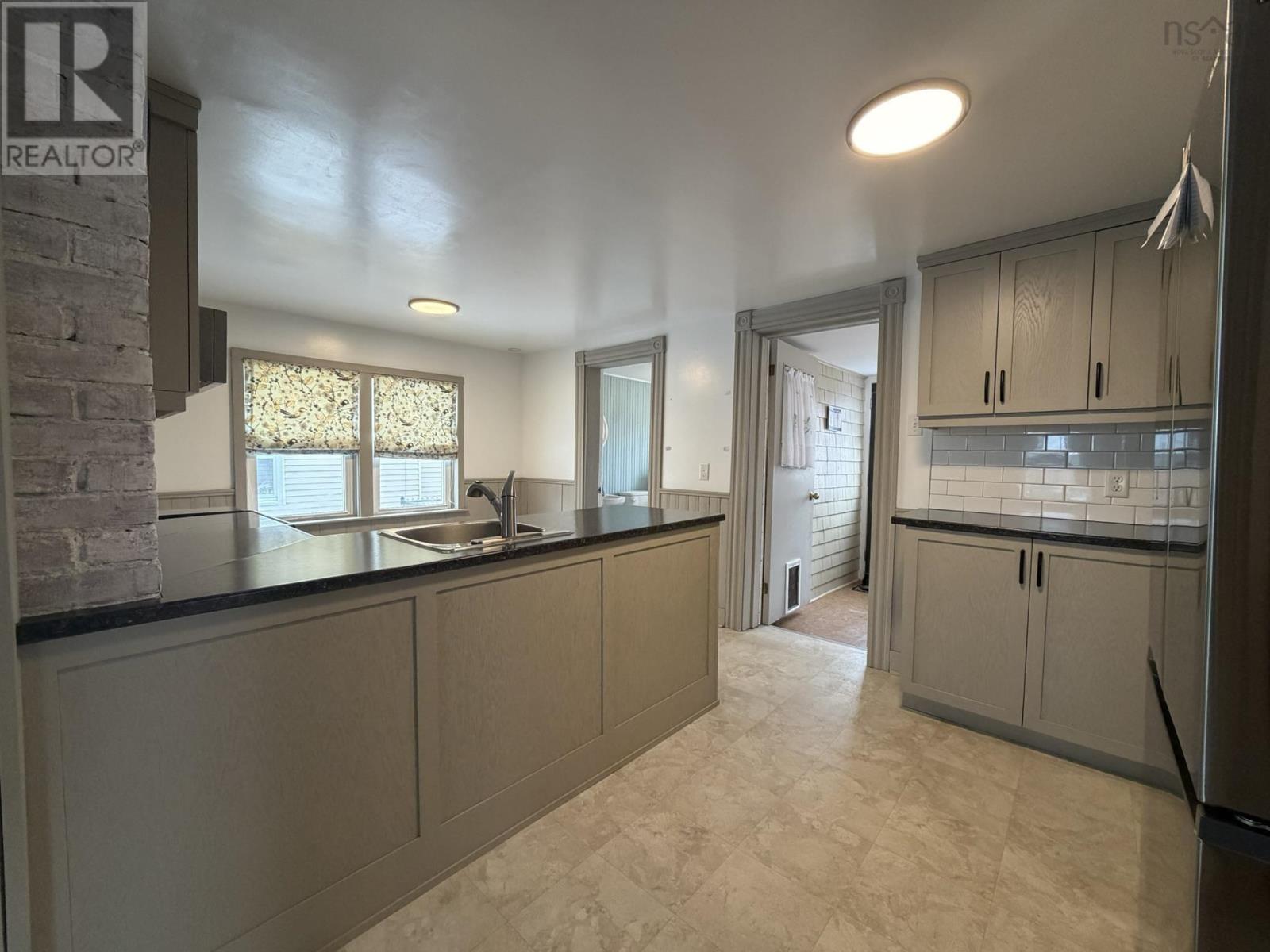 33 Ryland Avenue, Bible Hill, Nova Scotia  B2N 2V5 - Photo 12 - 202524613