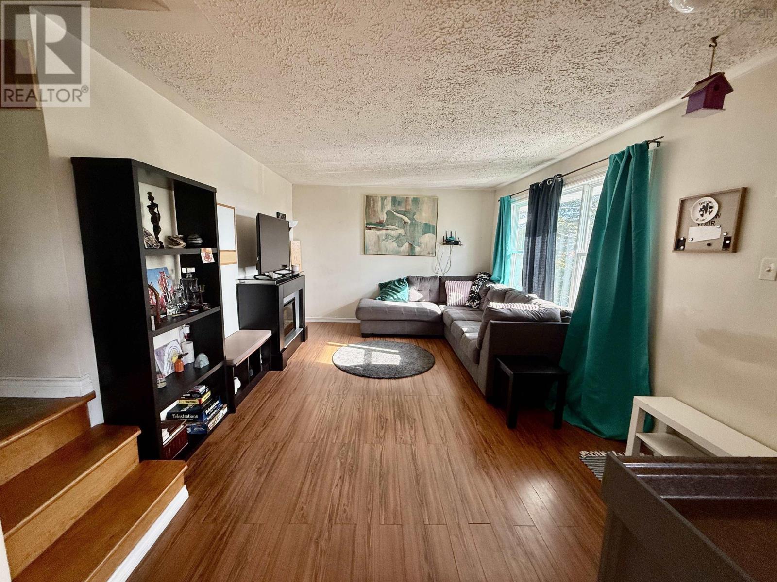 2925 Highway 7, Lake Echo, Nova Scotia  B3E 1A4 - Photo 2 - 202524657