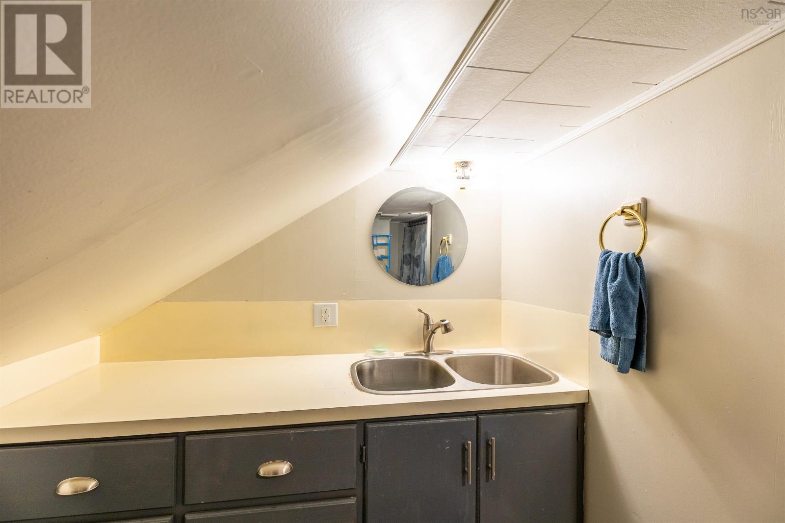 1192 Highway 335 Highway, Middle West Pubnico, Nova Scotia  B0W 2M0 - Photo 29 - 202524663