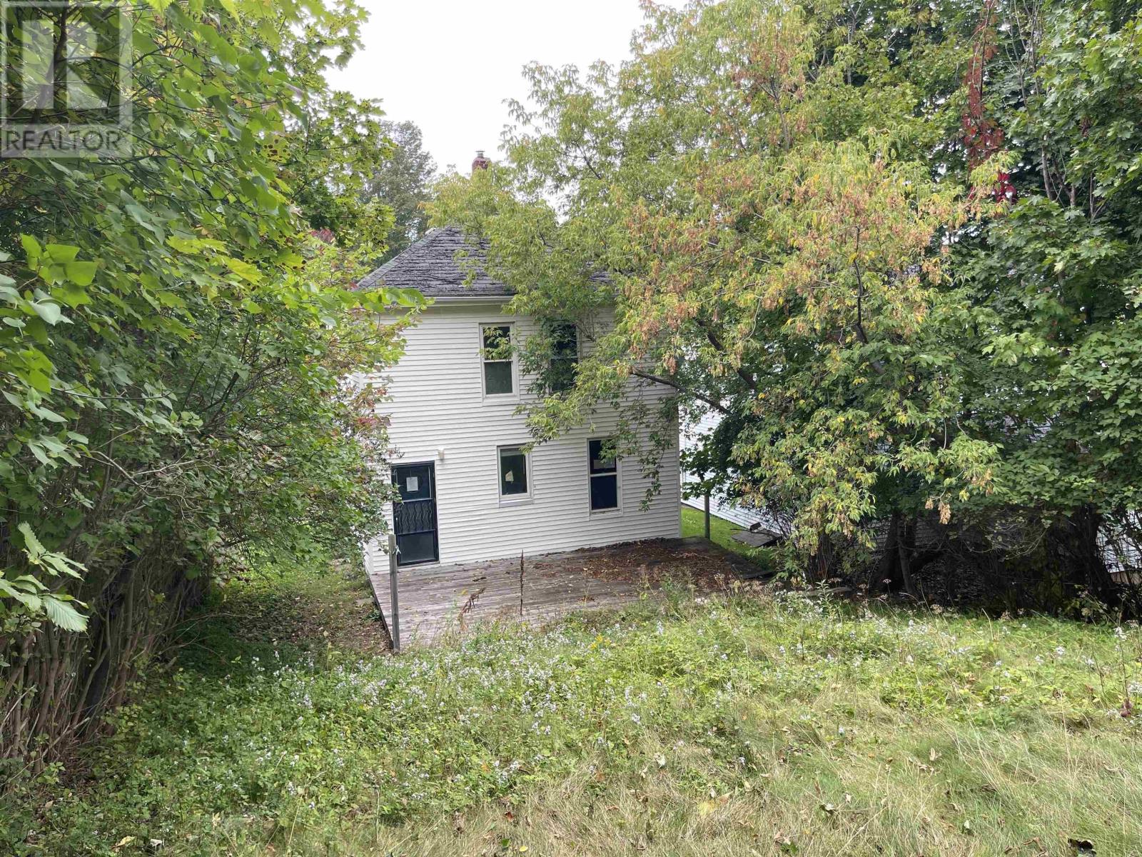 42 Bell Street, New Glasgow, Nova Scotia  B2H 2A9 - Photo 3 - 202524888