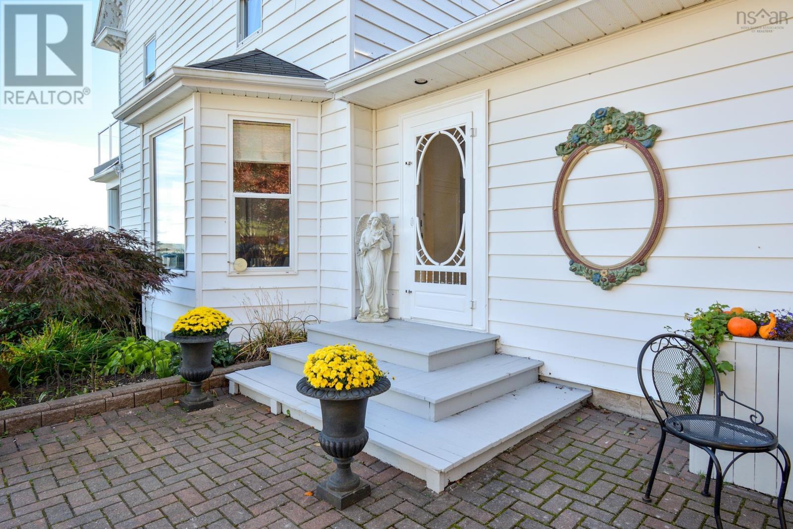 516 Purves Street, North Sydney, Nova Scotia  B2A 1E2 - Photo 10 - 202524944