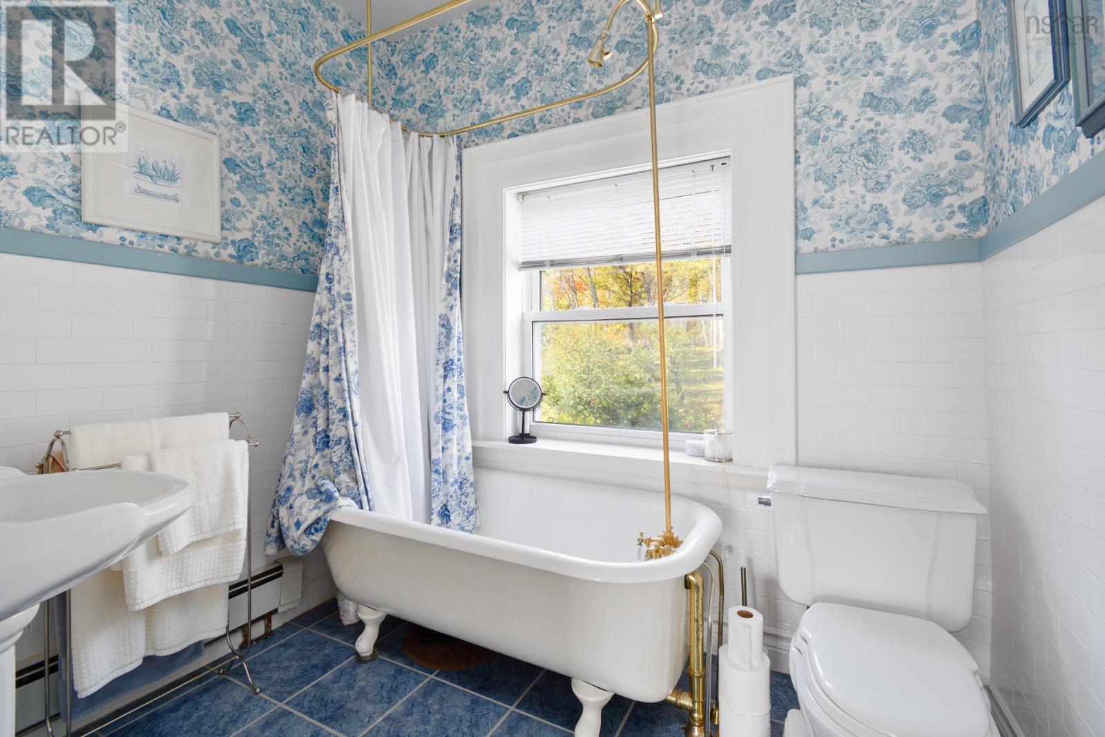 516 Purves Street, North Sydney, Nova Scotia  B2A 1E2 - Photo 39 - 202524944