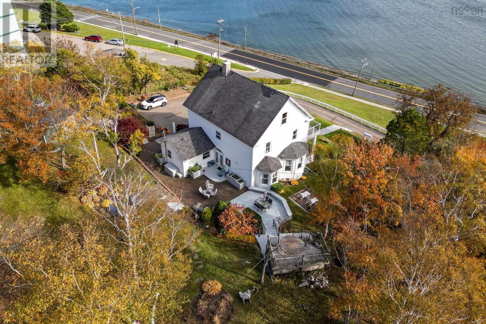 516 Purves Street, North Sydney, Nova Scotia  B2A 1E2 - Photo 7 - 202524944