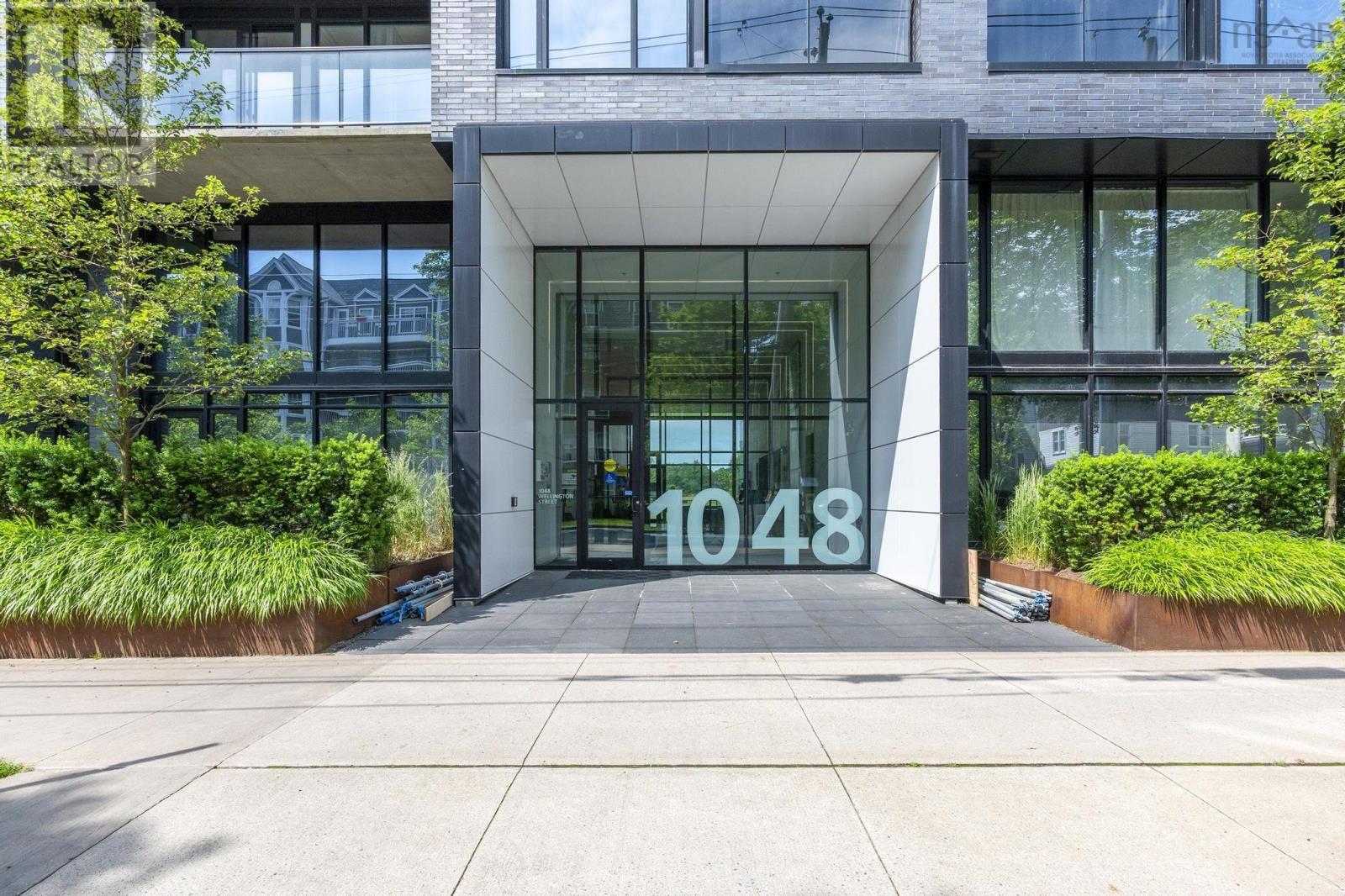 813 1048 Wellington Street, halifax, Nova Scotia