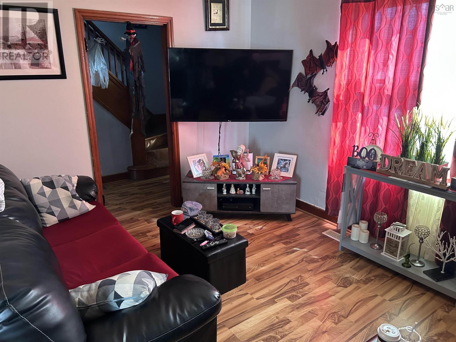 307 Cabot Street, Sydney, Nova Scotia  B1P 4E9 - Photo 8 - 202525043