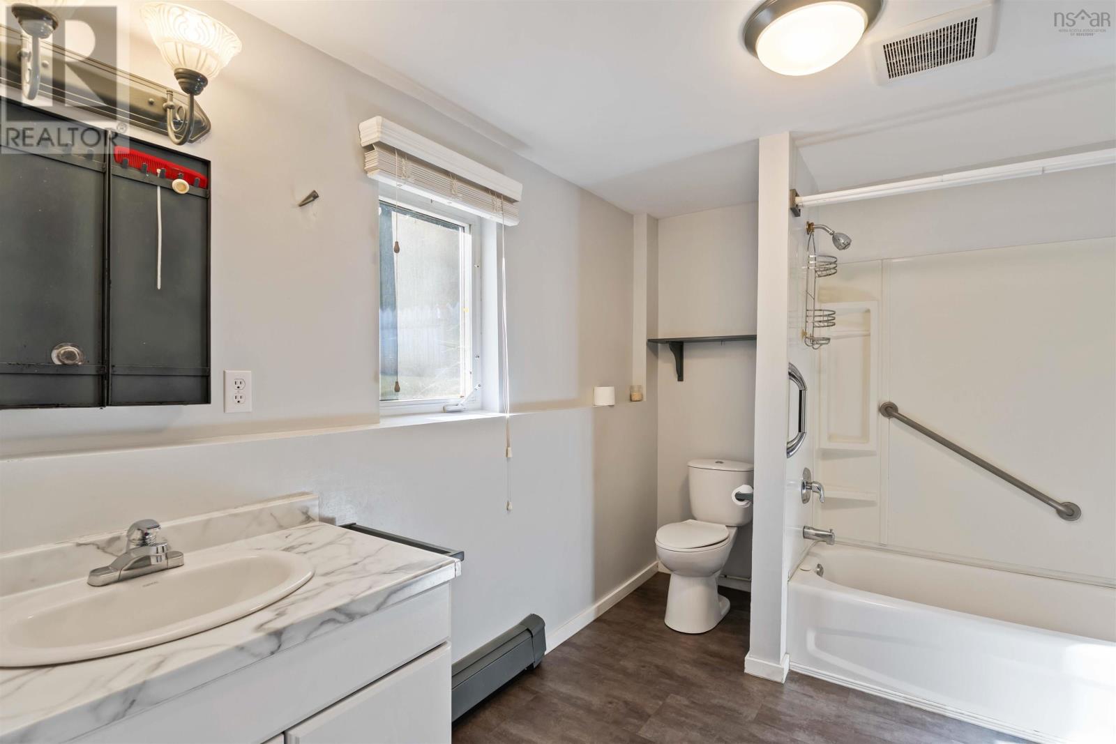 796 & 800 Main Street, Kingston, Nova Scotia  B0P 1R0 - Photo 15 - 202525100