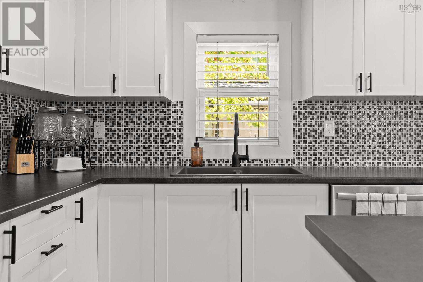 18 Commodore Avenue, Middle Sackville, Nova Scotia  B4E 3B2 - Photo 26 - 202525199