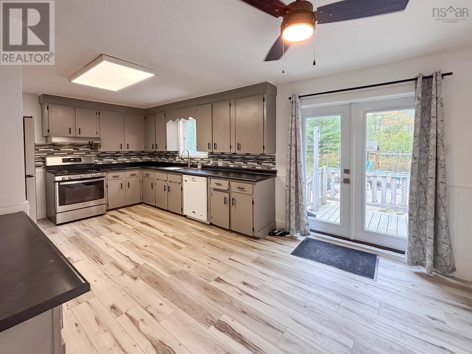 15920 Highway 3, Hebbville, Nova Scotia  B4V 6Z8 - Photo 3 - 202525219