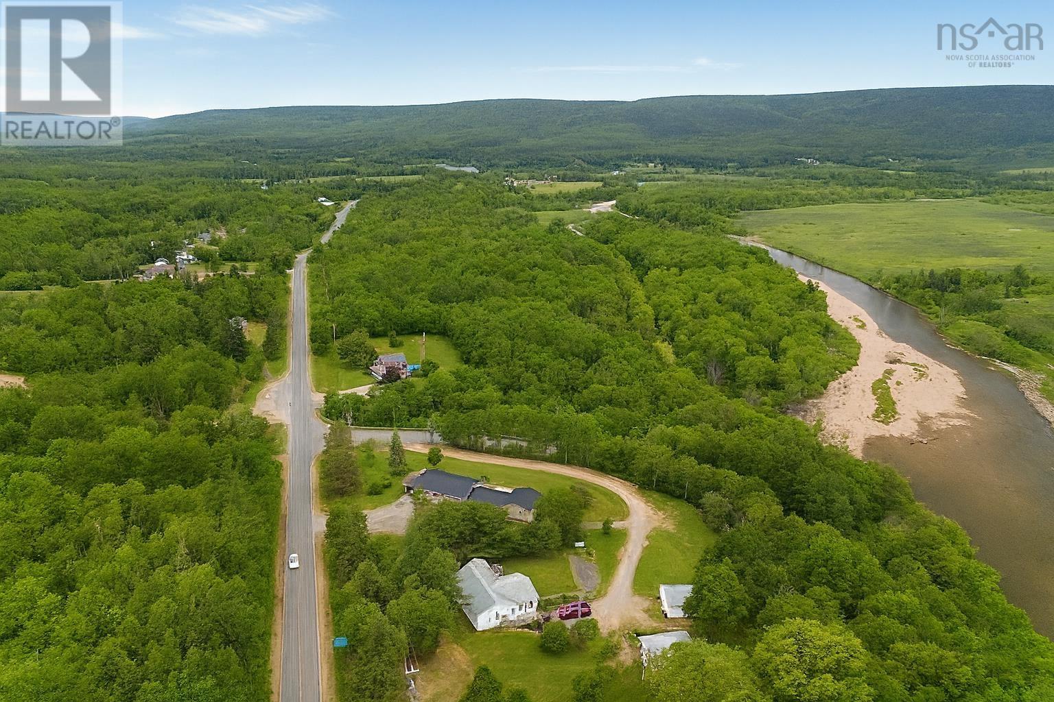 2691 East Margaree Road, Margaree Forks, Nova Scotia  B0E 2A0 - Photo 4 - 202525259