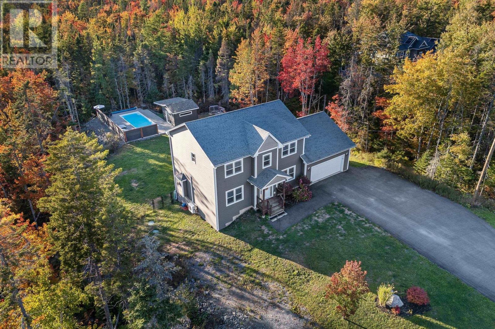 196 Confederation Avenue, fall river, Nova Scotia