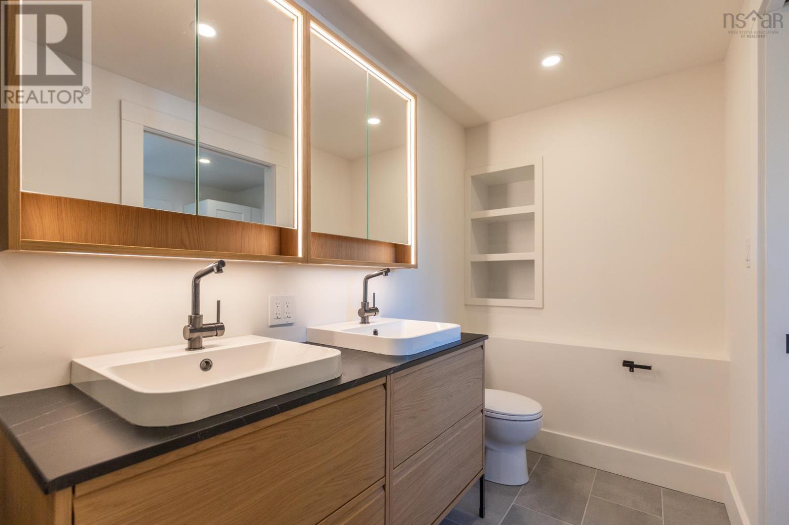 19 Cumberland Street, Yarmouth, Nova Scotia  B5A 5K4 - Photo 32 - 202525355