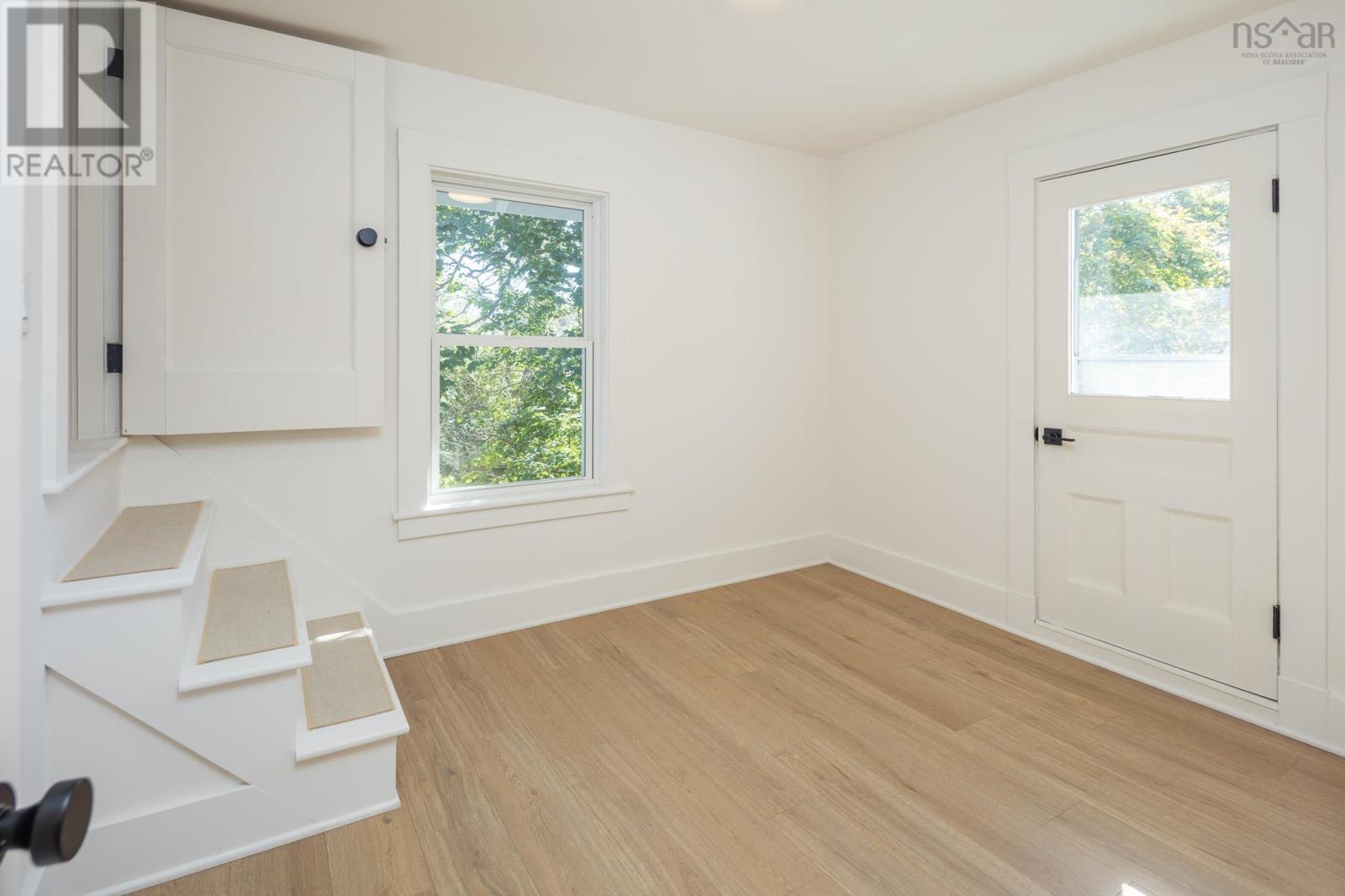 19 Cumberland Street, Yarmouth, Nova Scotia  B5A 5K4 - Photo 37 - 202525355