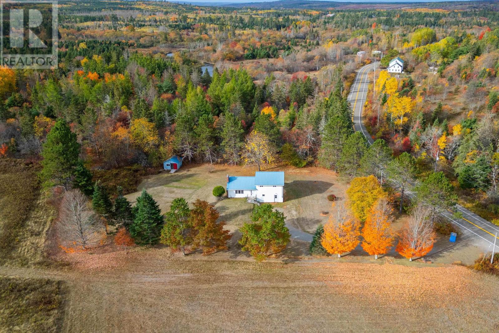 9242 Highway 2, Southampton, Nova Scotia  B0M 1W0 - Photo 5 - 202525479