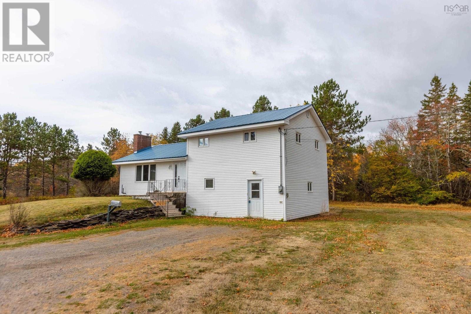 9242 Highway 2, Southampton, Nova Scotia  B0M 1W0 - Photo 7 - 202525479