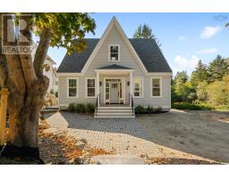 59 Union Street, chester, Nova Scotia