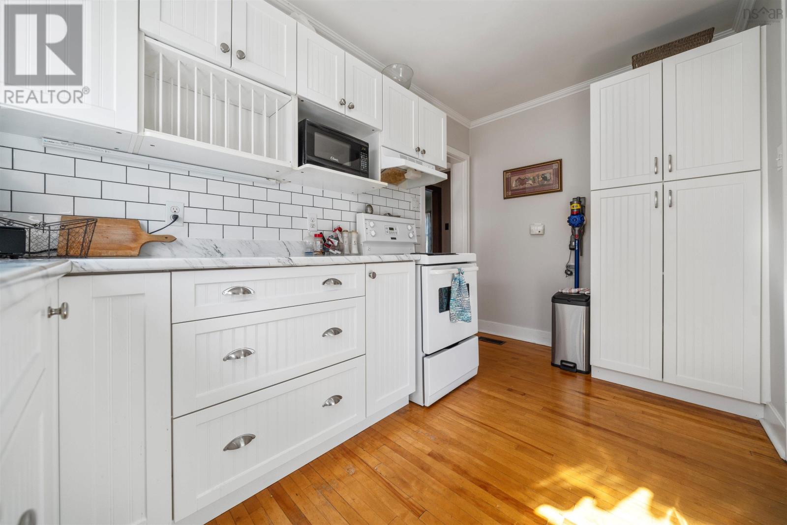 8 Conley Road, Shubenacadie, Nova Scotia  B0N 2H0 - Photo 9 - 202525539