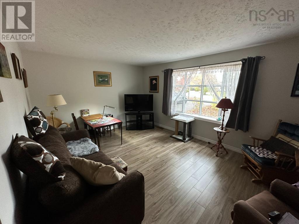 2807 Pinecrest Drive, Hayes Subdivision, Coldbrook, Nova Scotia  B4R 1B3 - Photo 13 - 202525560