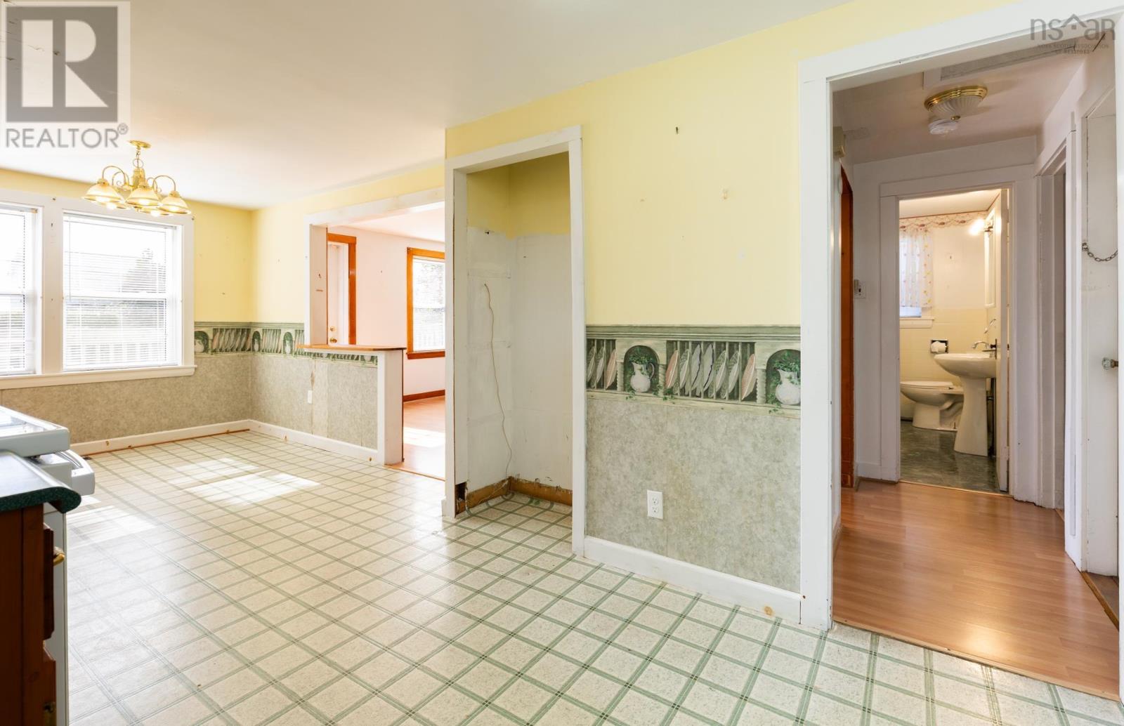 120 Parade Street, Yarmouth, Nova Scotia  B5A 3B7 - Photo 16 - 202525564