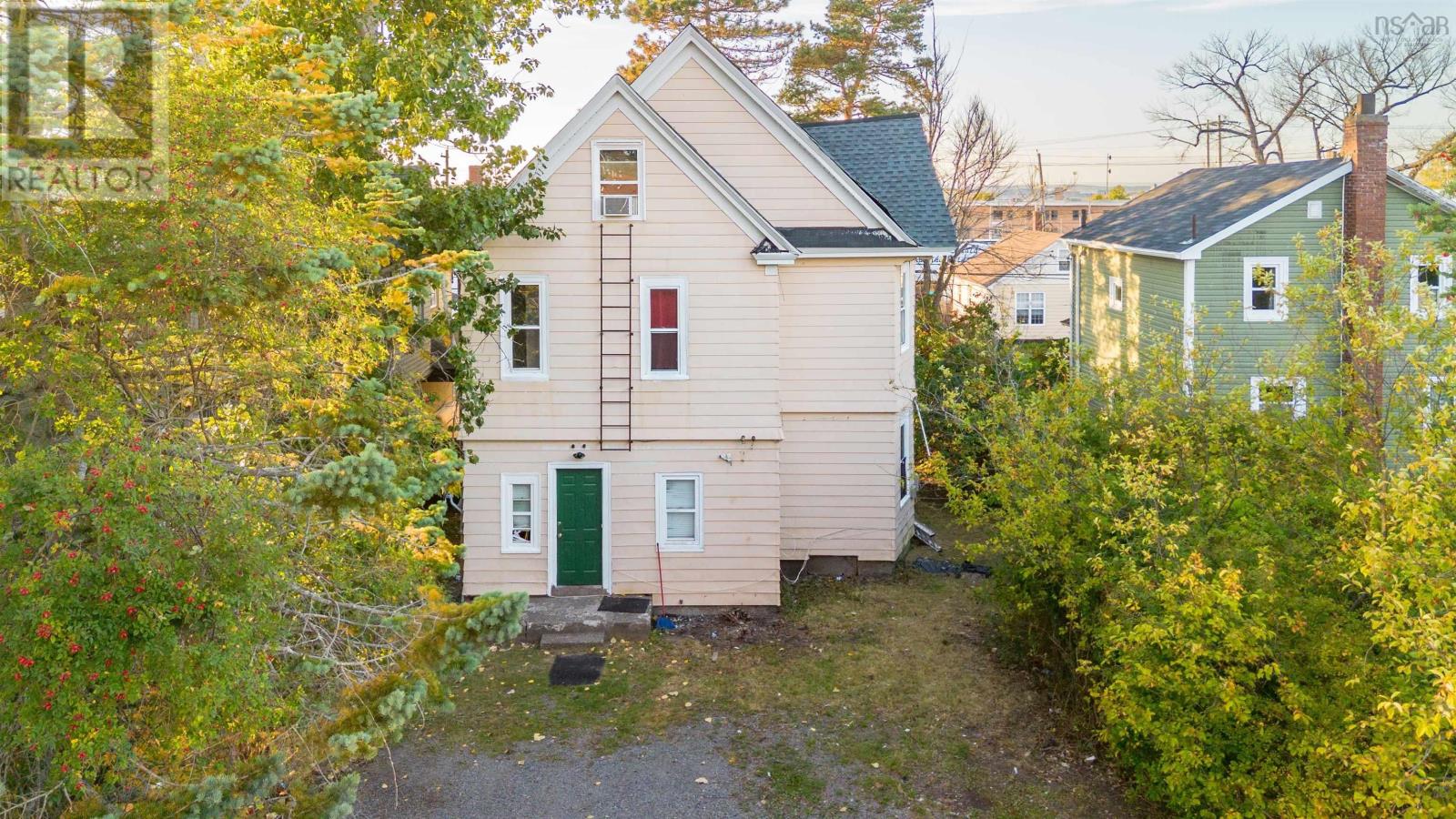 476 Townsend Street, Sydney, Nova Scotia  B1P 5G6 - Photo 6 - 202525565