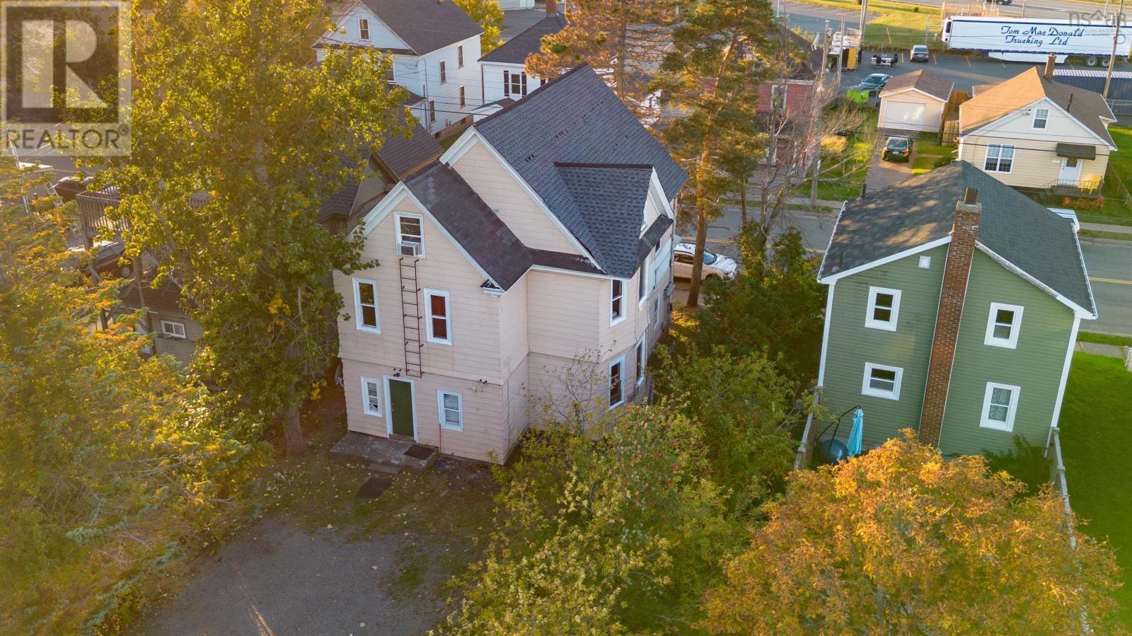 476 Townsend Street, Sydney, Nova Scotia  B1P 5G6 - Photo 8 - 202525565