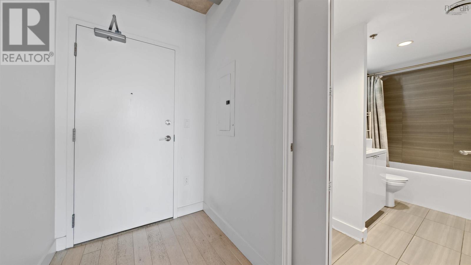 406 1065 Barrington Street, Halifax, Nova Scotia  B3H 0B7 - Photo 3 - 202525582