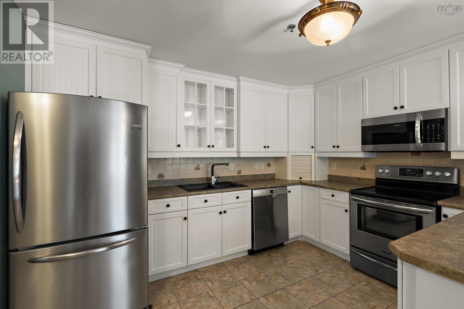 207 114 Regency Park Drive, Halifax, Nova Scotia  B3S 1R9 - Photo 8 - 202525648