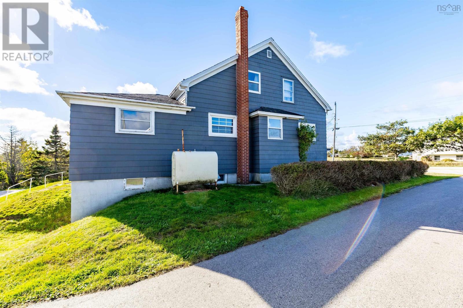 41 School Street, Lower West Pubnico, Nova Scotia  B0W 2C0 - Photo 24 - 202525668