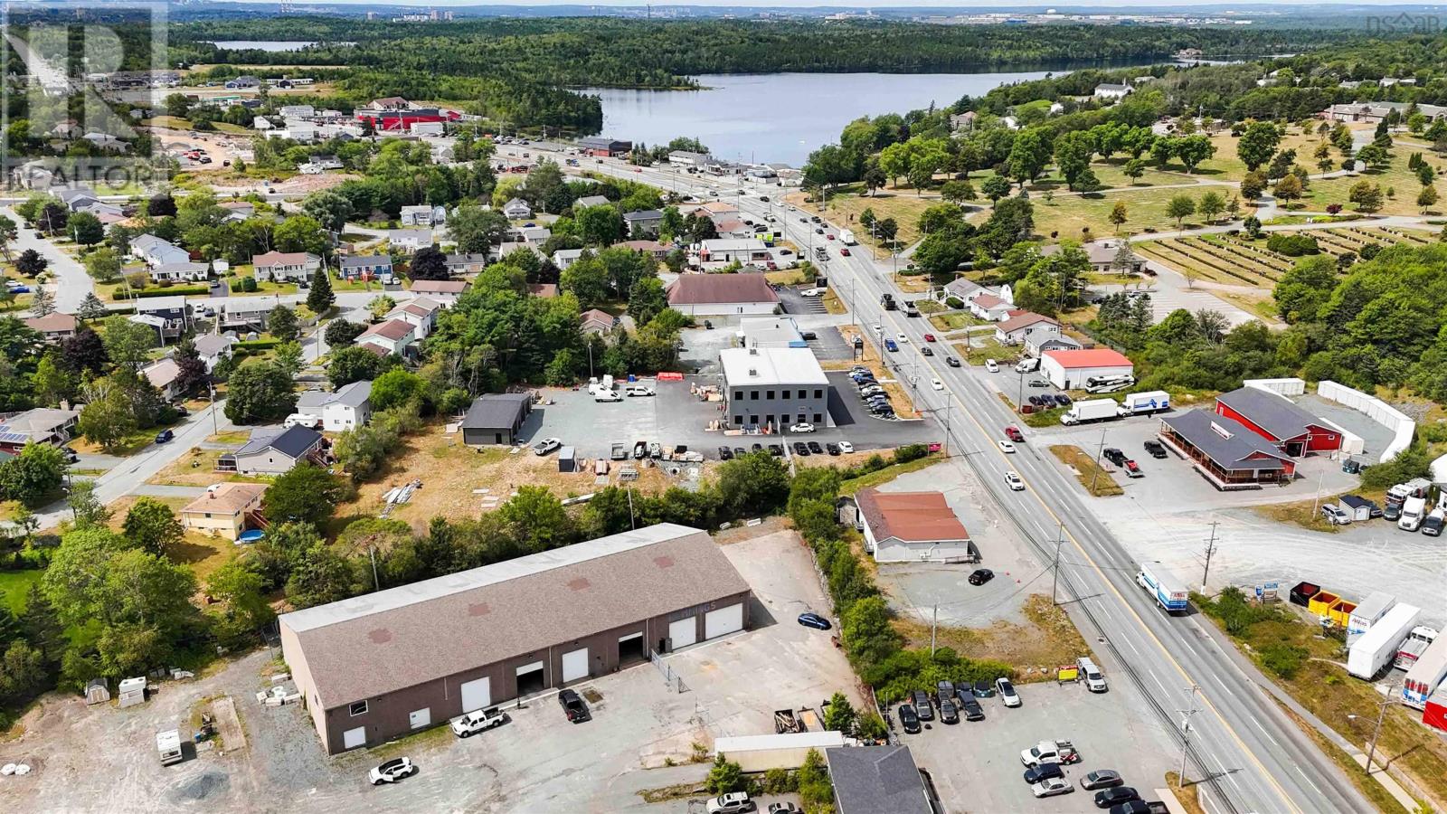 834 Main Street, Dartmouth, Nova Scotia  B3A 3N9 - Photo 2 - 202525738