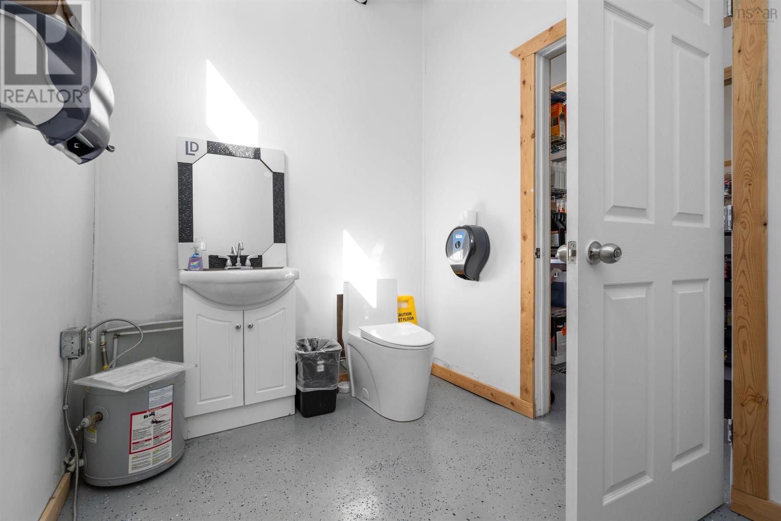 139 Victoria Street, Amherst, Nova Scotia  B4H 1X9 - Photo 28 - 202525768