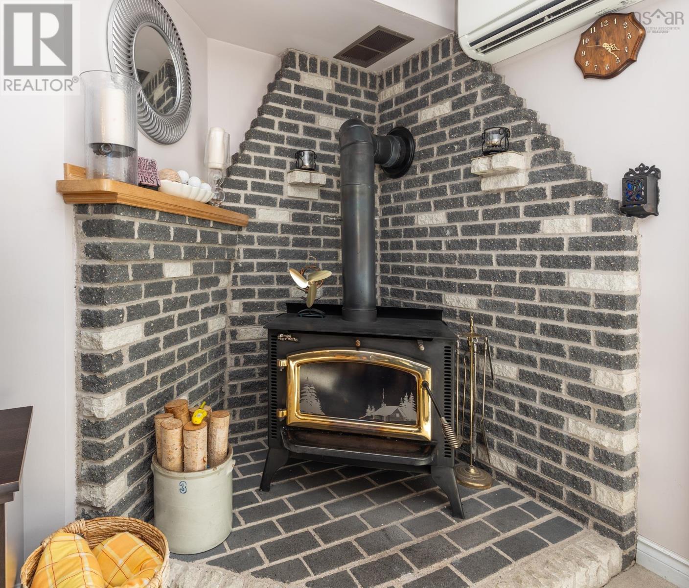 5 Placid Court, Yarmouth, Nova Scotia  B5A 4N5 - Photo 33 - 202525800