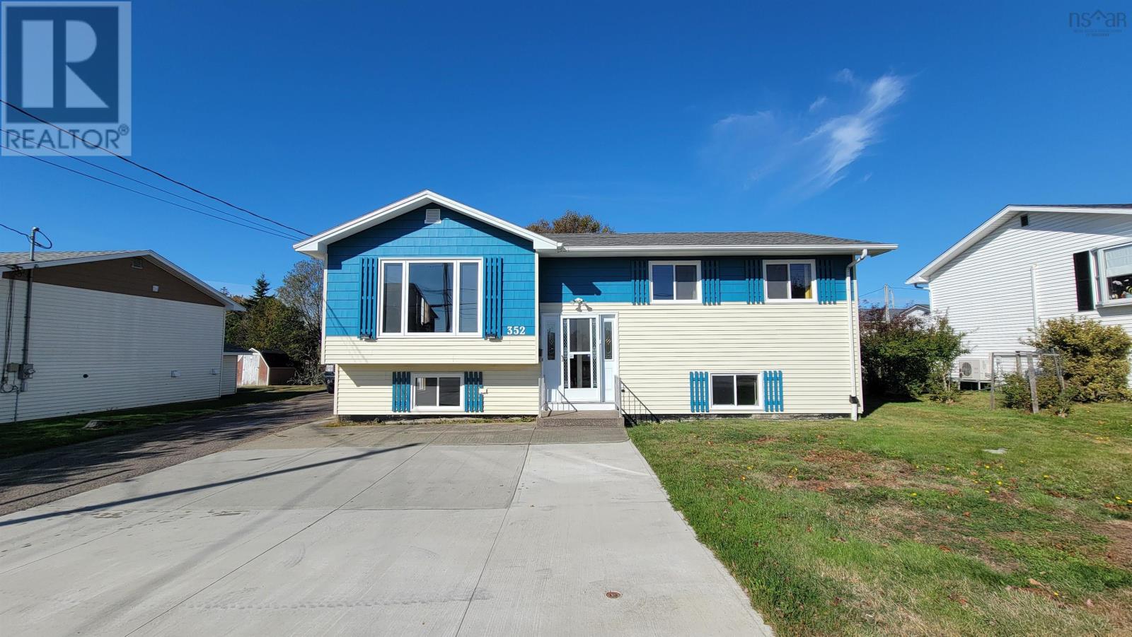 352 Pleasant Street, yarmouth, Nova Scotia