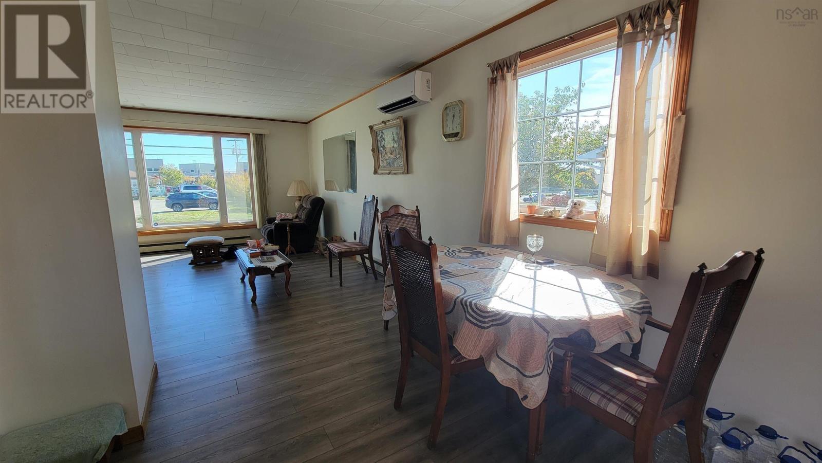 352 Pleasant Street, Yarmouth, Nova Scotia  B5A 2L2 - Photo 12 - 202526024