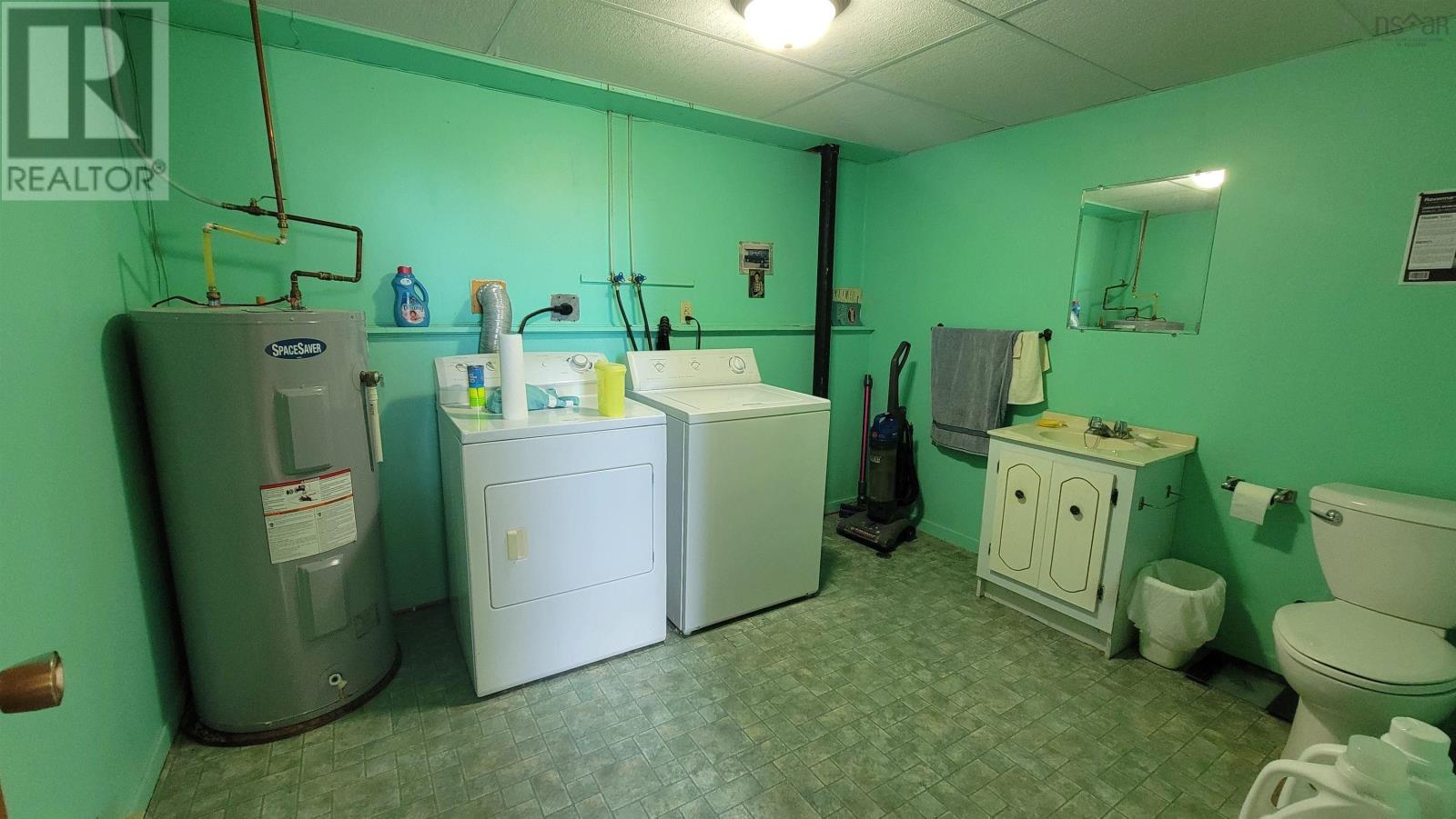 352 Pleasant Street, Yarmouth, Nova Scotia  B5A 2L2 - Photo 25 - 202526024