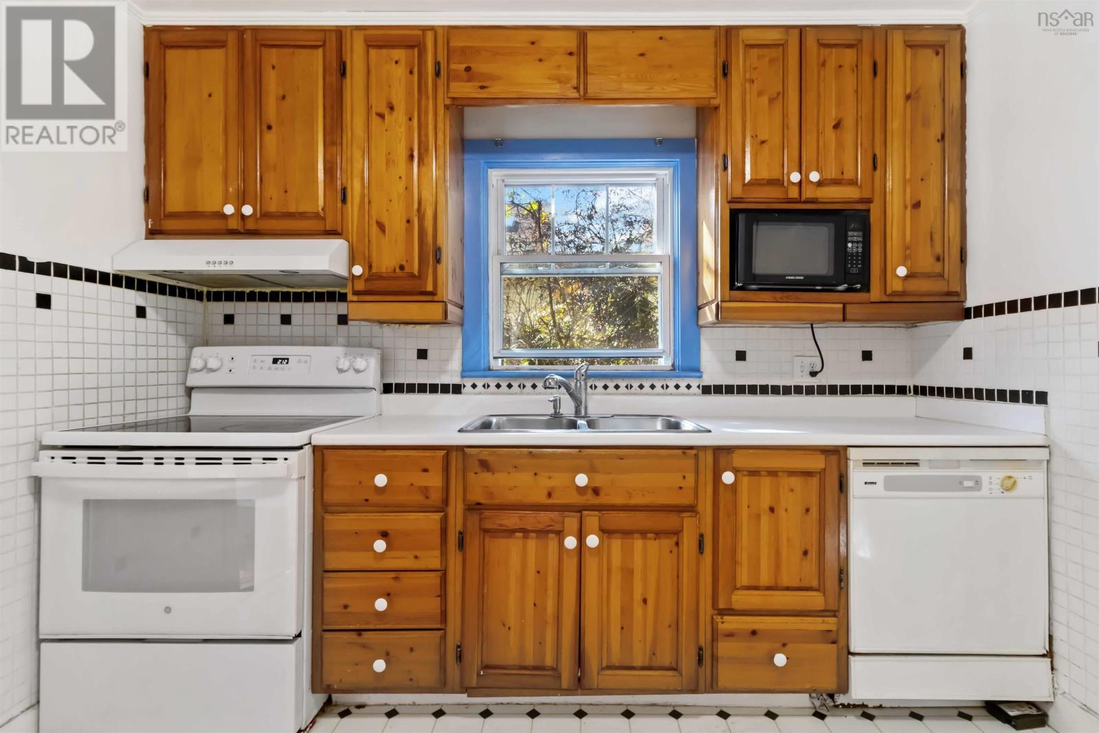 11 Ashdale Avenue, Halifax, Nova Scotia  B3N 2C7 - Photo 15 - 202526079