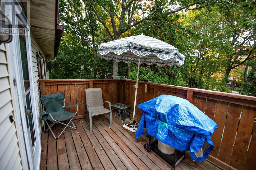 386 Rocky Lake Drive, Bedford, Nova Scotia  B4A 2T5 - Photo 3 - 202526110