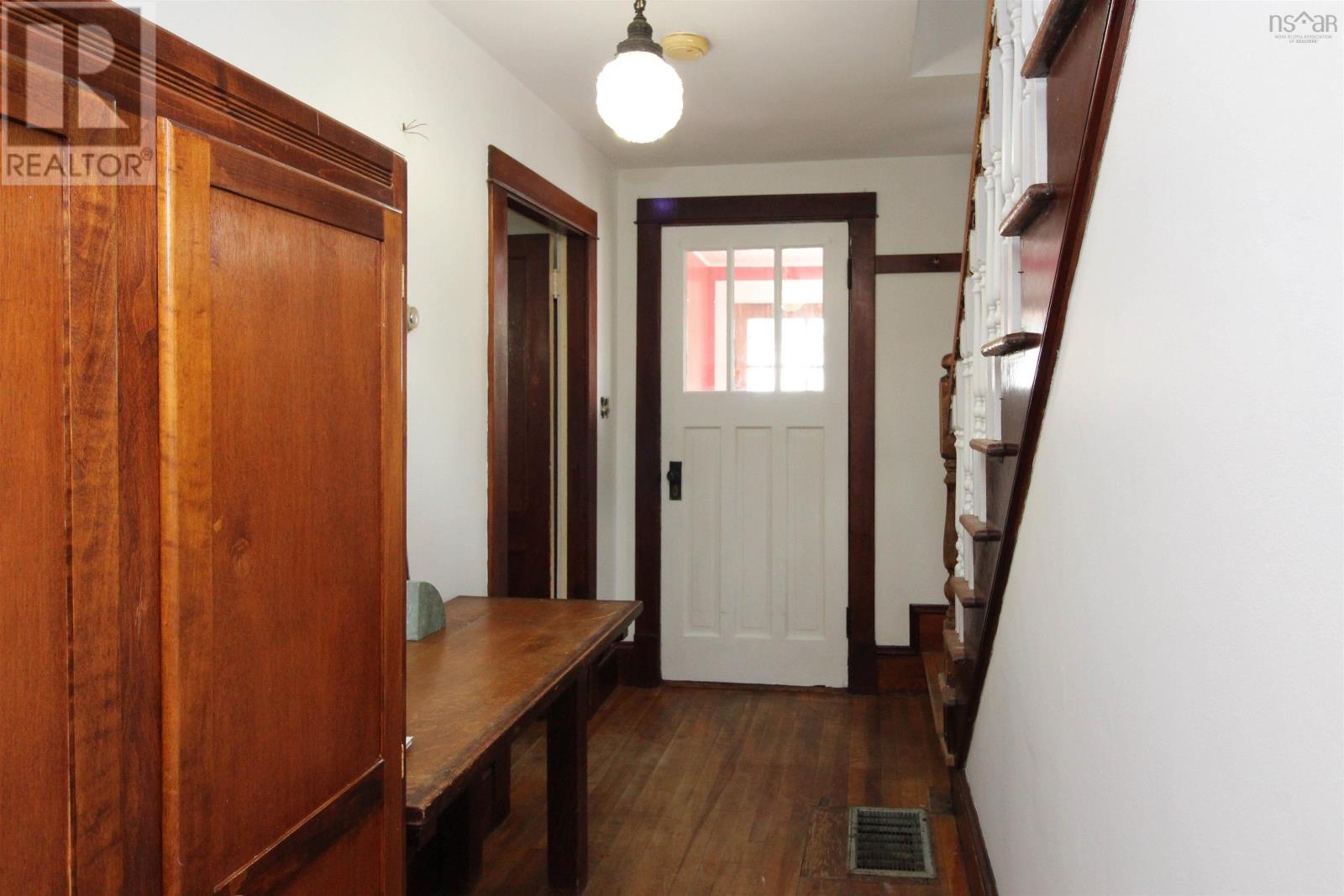 8 Belgrave Terrace, Truro, Nova Scotia  B2N 2G4 - Photo 19 - 202526134