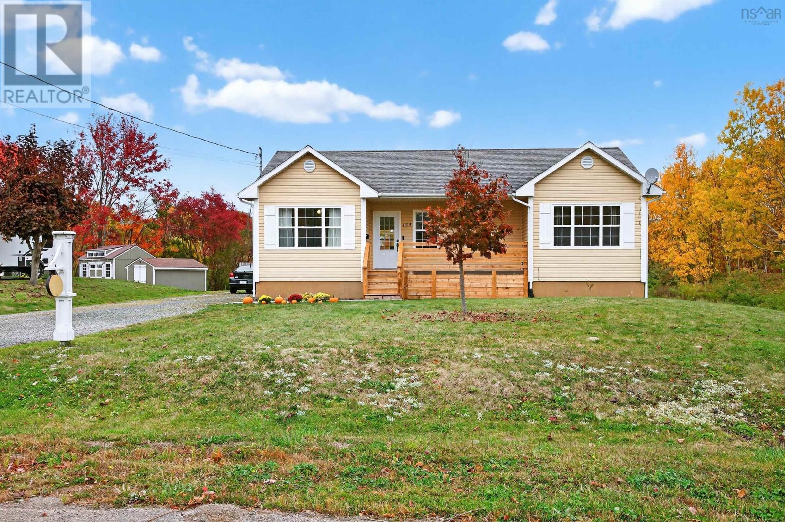 123 Barrington, Sydney Mines, Nova Scotia  B1V 1R1 - Photo 6 - 202526150