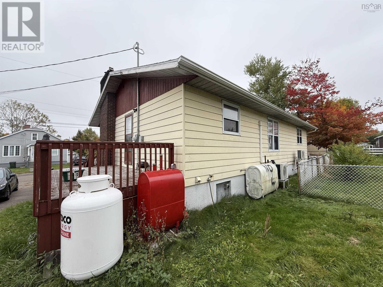 130 Upper Mclean Street, Glace Bay, Nova Scotia  B1A 2L2 - Photo 3 - 202526152