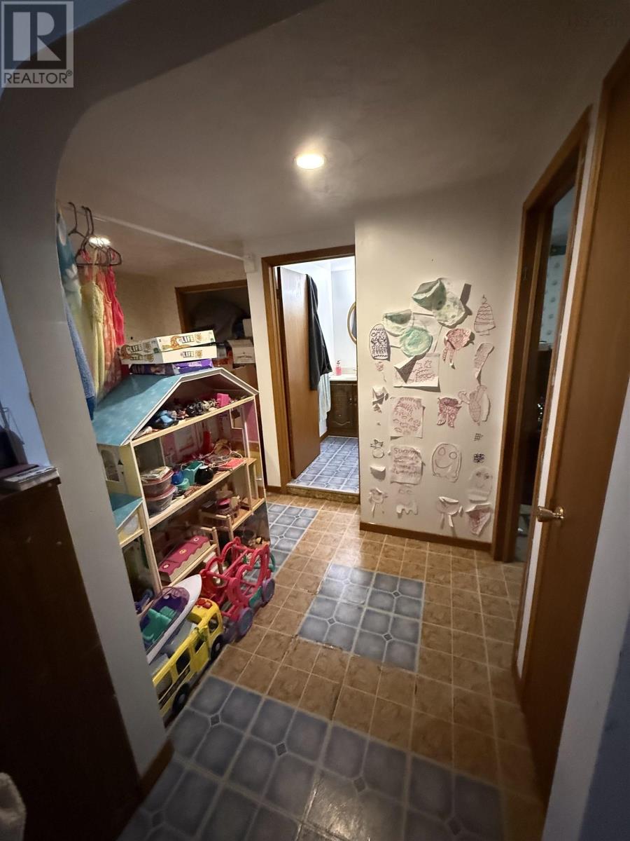 130 Upper Mclean Street, Glace Bay, Nova Scotia  B1A 2L2 - Photo 41 - 202526152