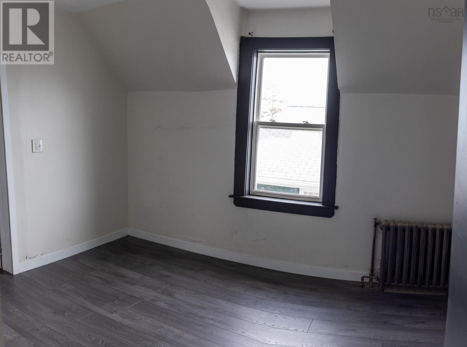 136 Victoria Street, Glace Bay, Nova Scotia  B1A 1Z8 - Photo 16 - 202526154