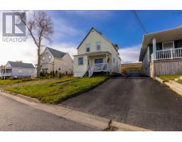 136 Victoria Street, glace bay, Nova Scotia