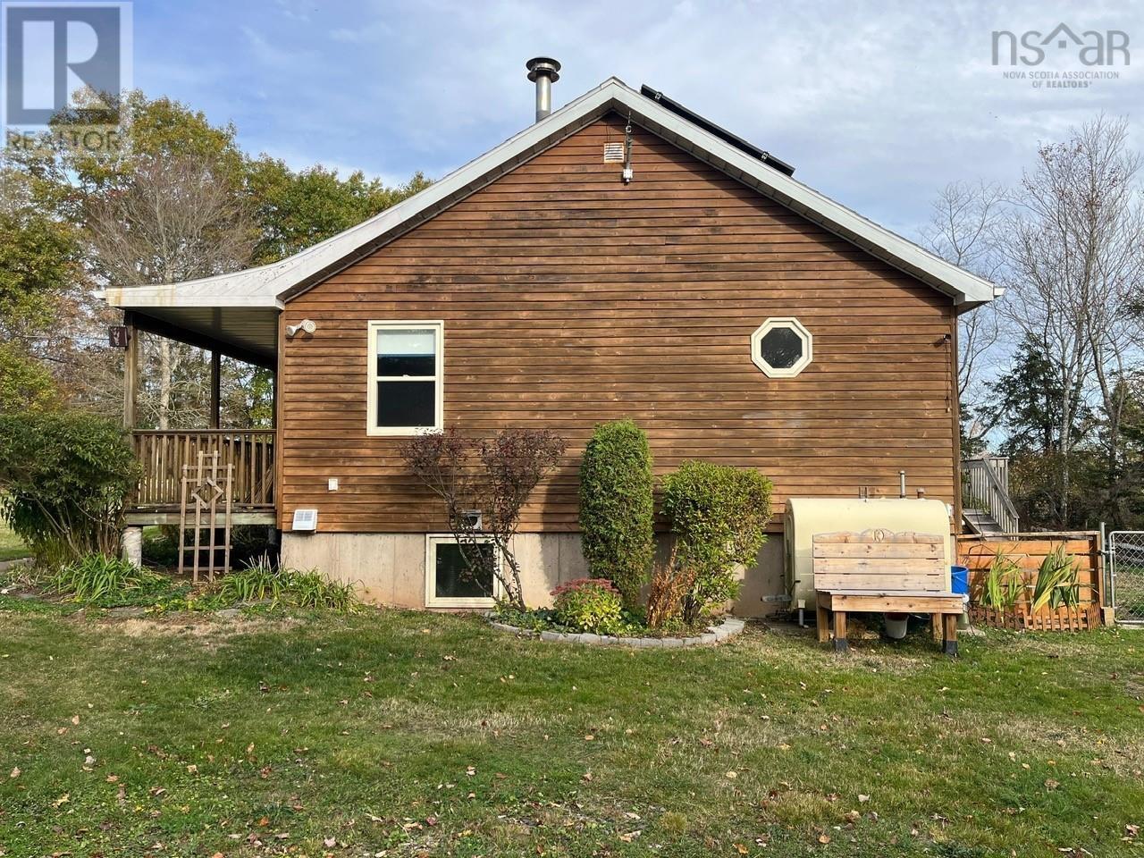 33 Kirk Road, Middle Stewiacke, Nova Scotia  B0N 1C0 - Photo 5 - 202526165