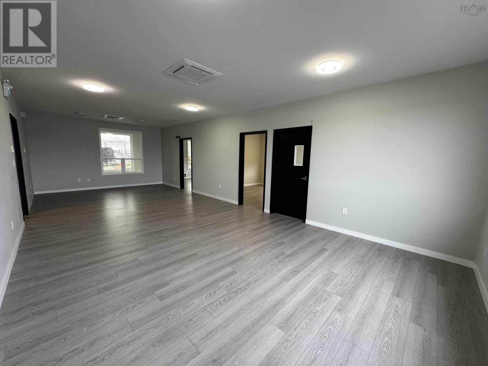 160e Robie Street, Truro, Nova Scotia  B2N 1L1 - Photo 5 - 202526212