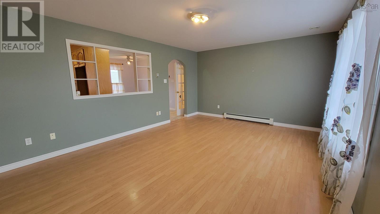 59 Clements Avenue, Yarmouth, Nova Scotia  B5A 2L8 - Photo 13 - 202526252