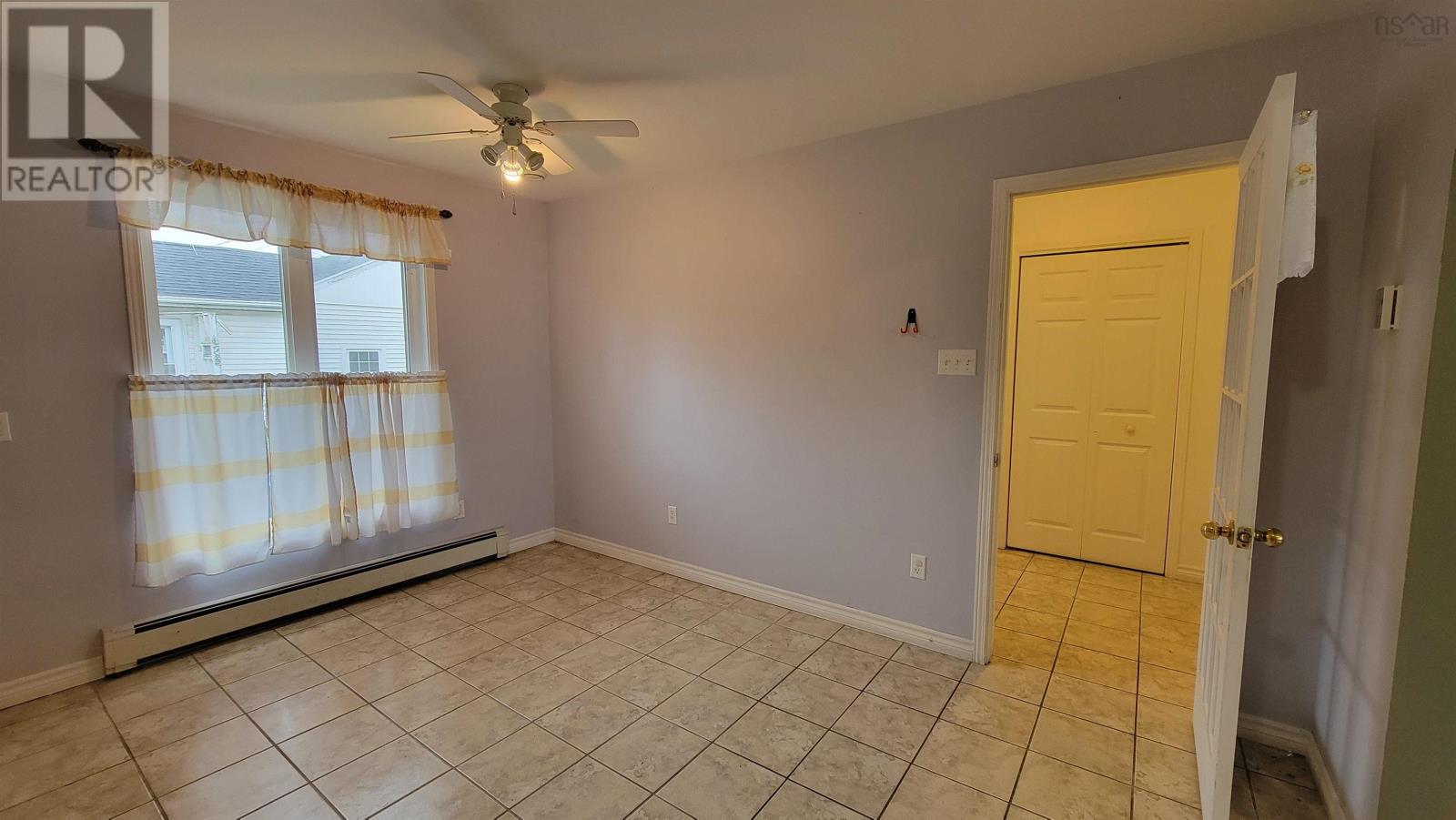 59 Clements Avenue, Yarmouth, Nova Scotia  B5A 2L8 - Photo 9 - 202526252