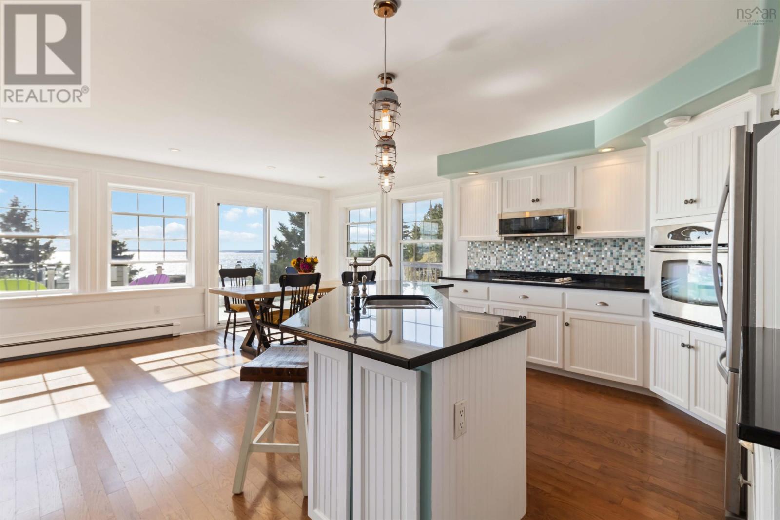 157 The Point Road, Blue Rocks, Nova Scotia  B0J 2C0 - Photo 15 - 202526323