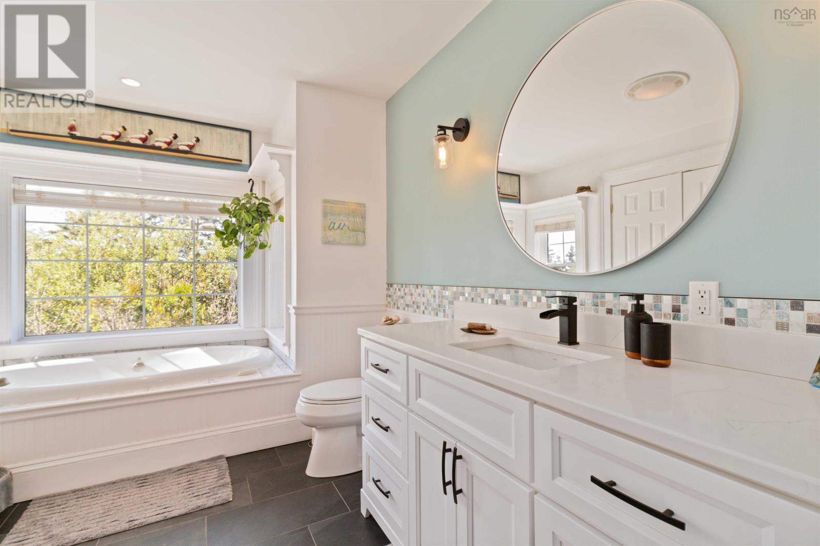 157 The Point Road, Blue Rocks, Nova Scotia  B0J 2C0 - Photo 23 - 202526323