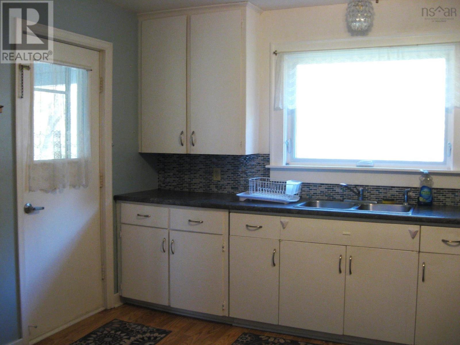 85 School Street, Liverpool, Nova Scotia  B0T 1K0 - Photo 9 - 202526345