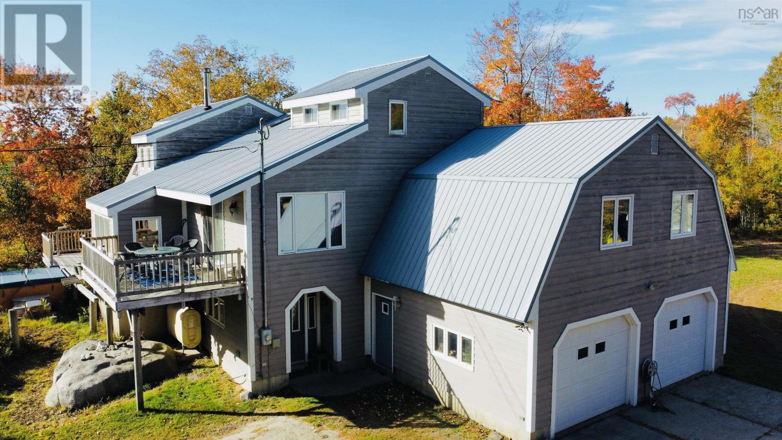 187 Hartz Point Road, Shelburne, Nova Scotia  B0T 1W0 - Photo 4 - 202526445